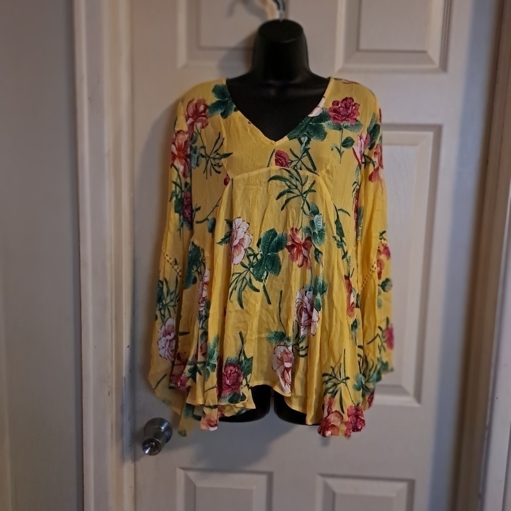 Oddy bright Floral Blouse size medium